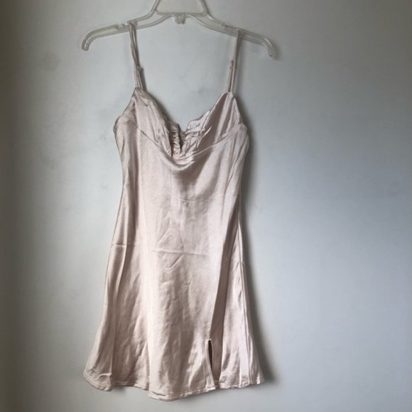 Princess Polly Hewlett Champagne Mini Satin Slip Dress 4 - Picture 4 of 9